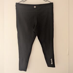 Bench Leggings - Size Large